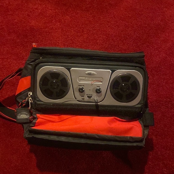 Bag. Cheaper by the Dozen 2 Radio and Food Bag - Picture 13 of 13